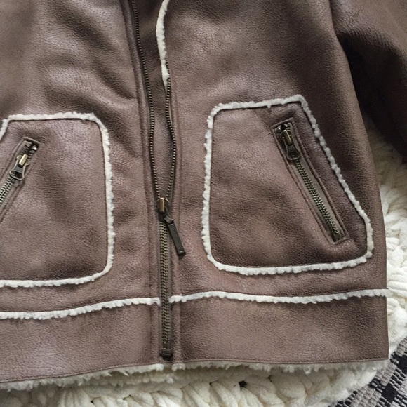 NWT Sherpa lined faux leather coat - Picture 3 of 8